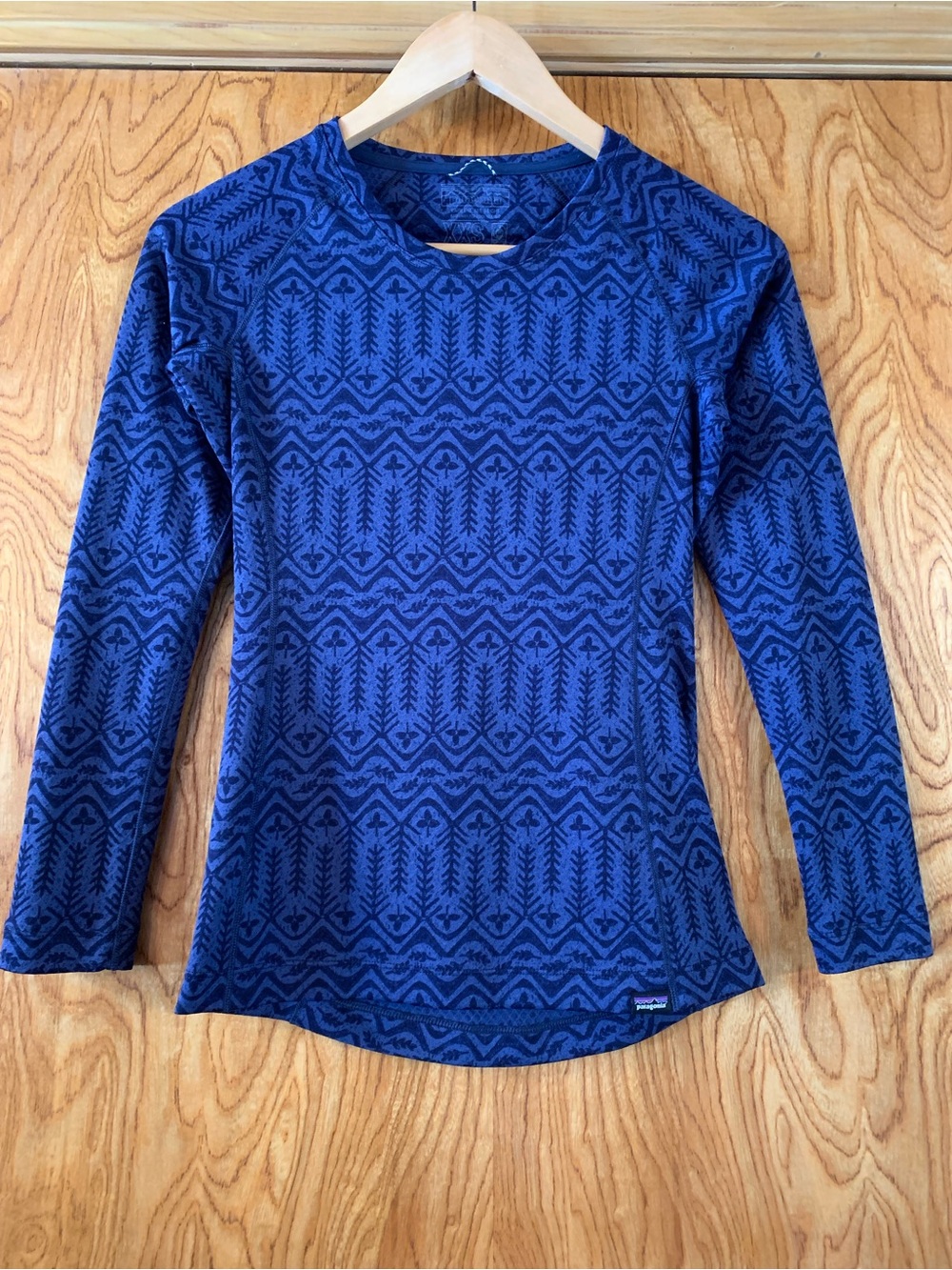 Patagonia Women's Long-Sleeve Blue Patterned Crew Top